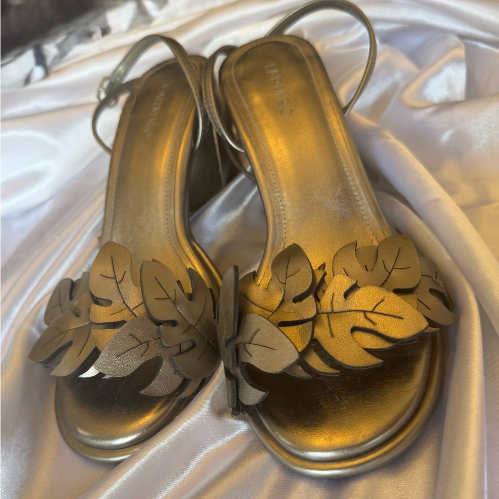 FARM Rio Gold Leaf Sandals - Picture 11 of 11
